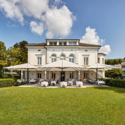 In der eleganten Villa Schweizerhof wird Ihnen ein exquisites 5-Gang Menü gereicht