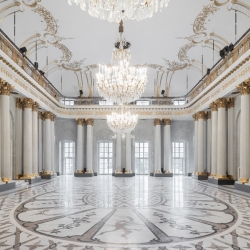 Das wunderschöne Foyer der Staatsoper 