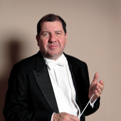 Ivor Bolton - Chefdirigent des Sinfonieorchesters Basel