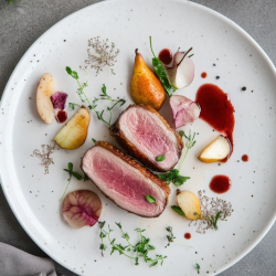 Stimmungsvoller Weihnachtsabend mit exquisitem 5-Gang Weihnachtsdinner im Schlosshotel